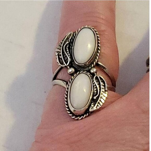 Navajo double stone ring Mother of Pearl Sterling sz 5.75 (1122) - Picture 2 of 6